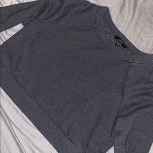 Cropped long sleeve shirt